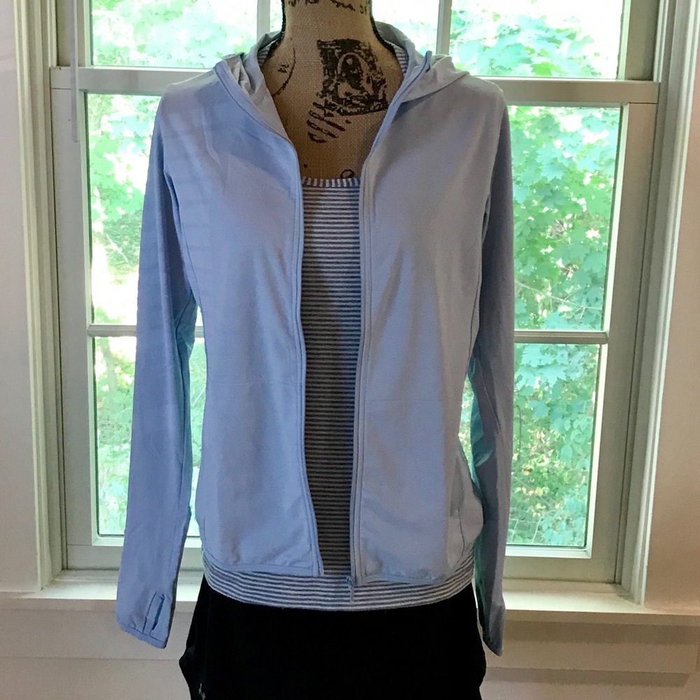 Active wear long sleeve hoody by Uniqlo